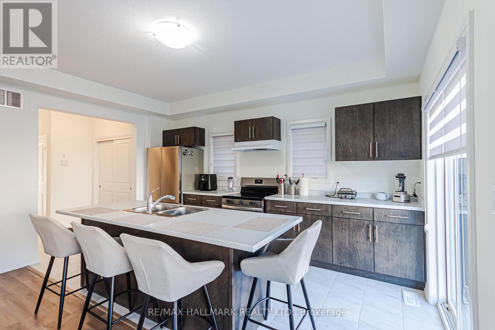 89 ACACIA ROAD - 13