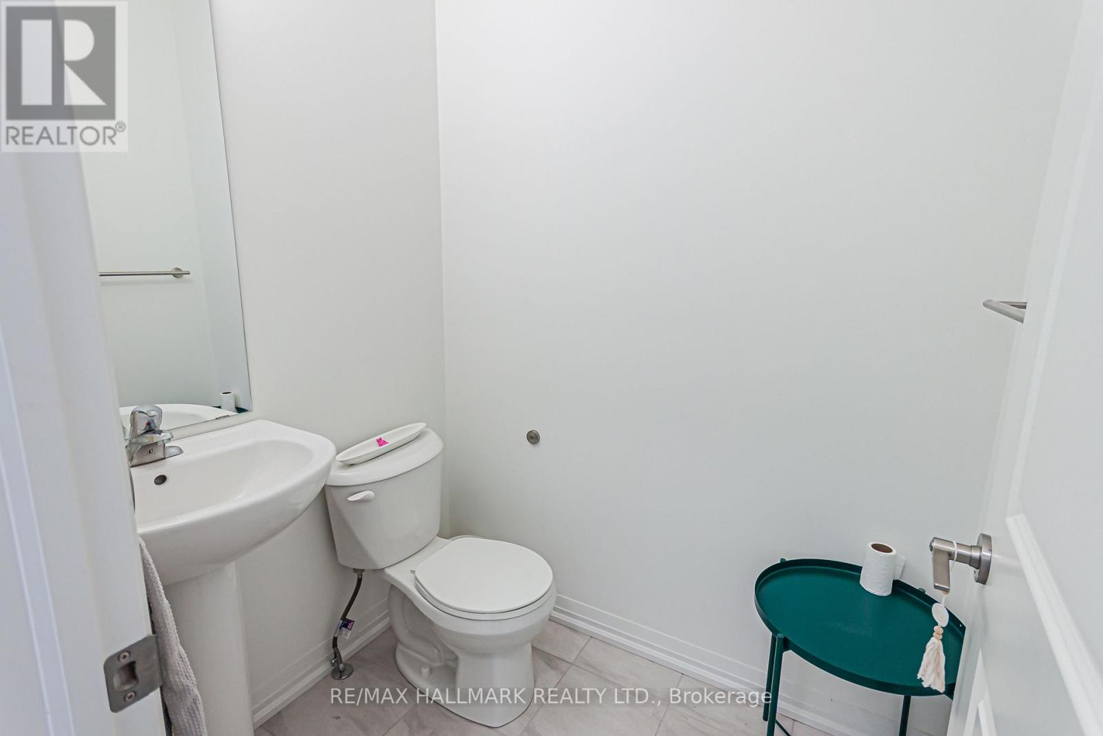 89 ACACIA ROAD - 16