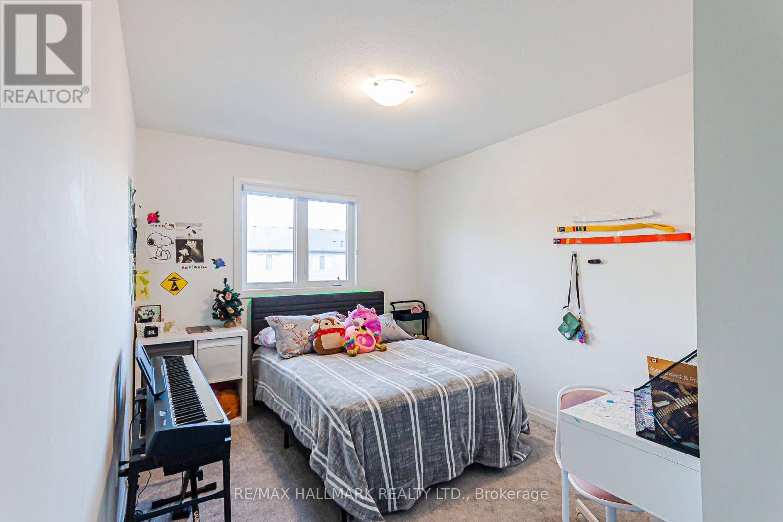 89 ACACIA ROAD - 27