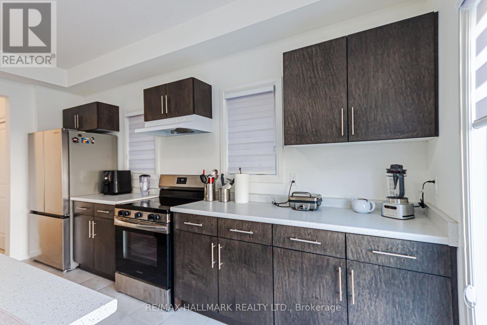 89 ACACIA ROAD - 6