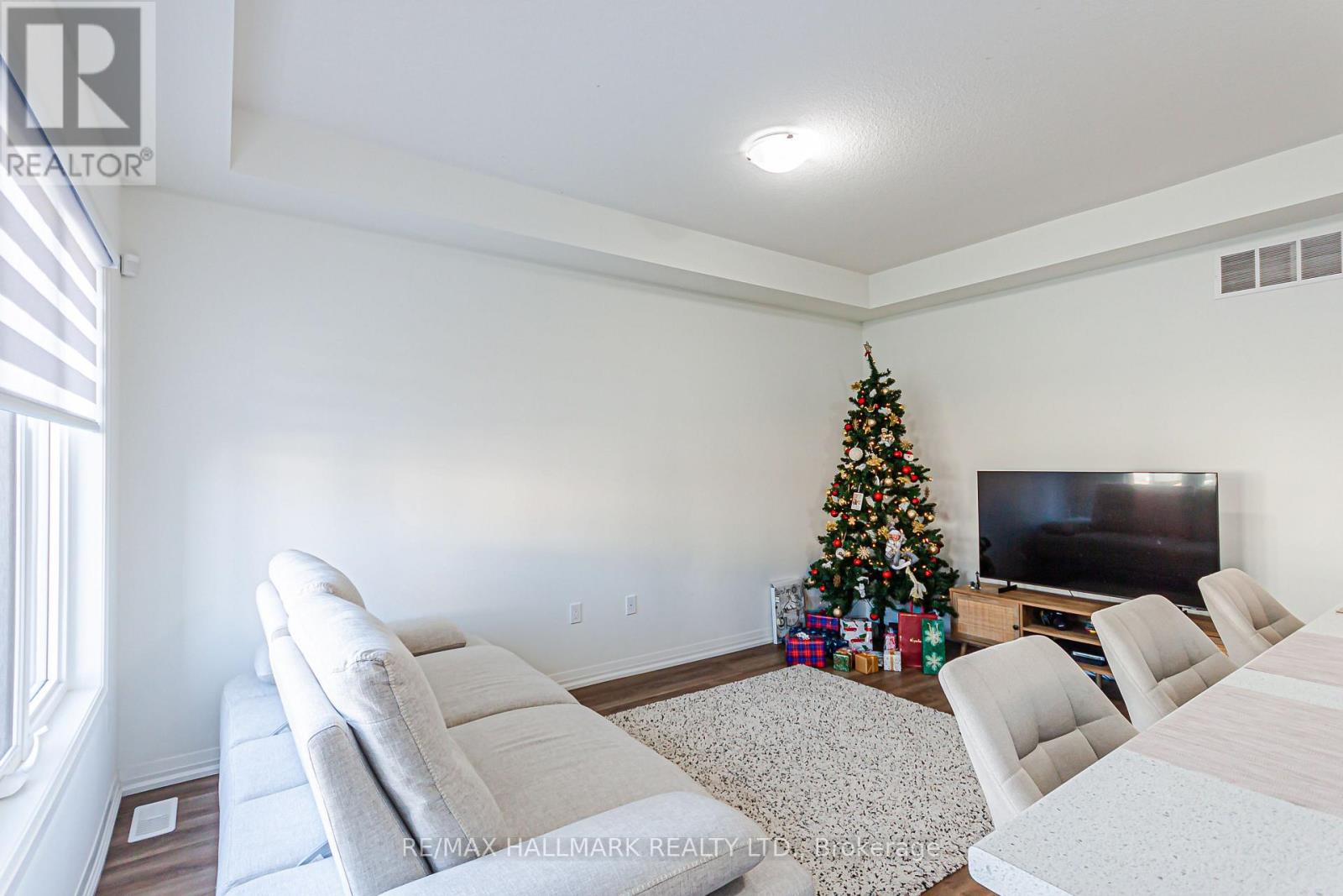 89 ACACIA ROAD - 8
