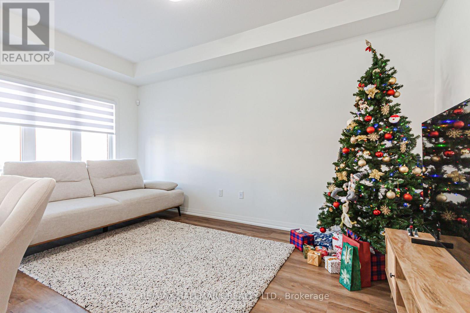 89 ACACIA ROAD - 9