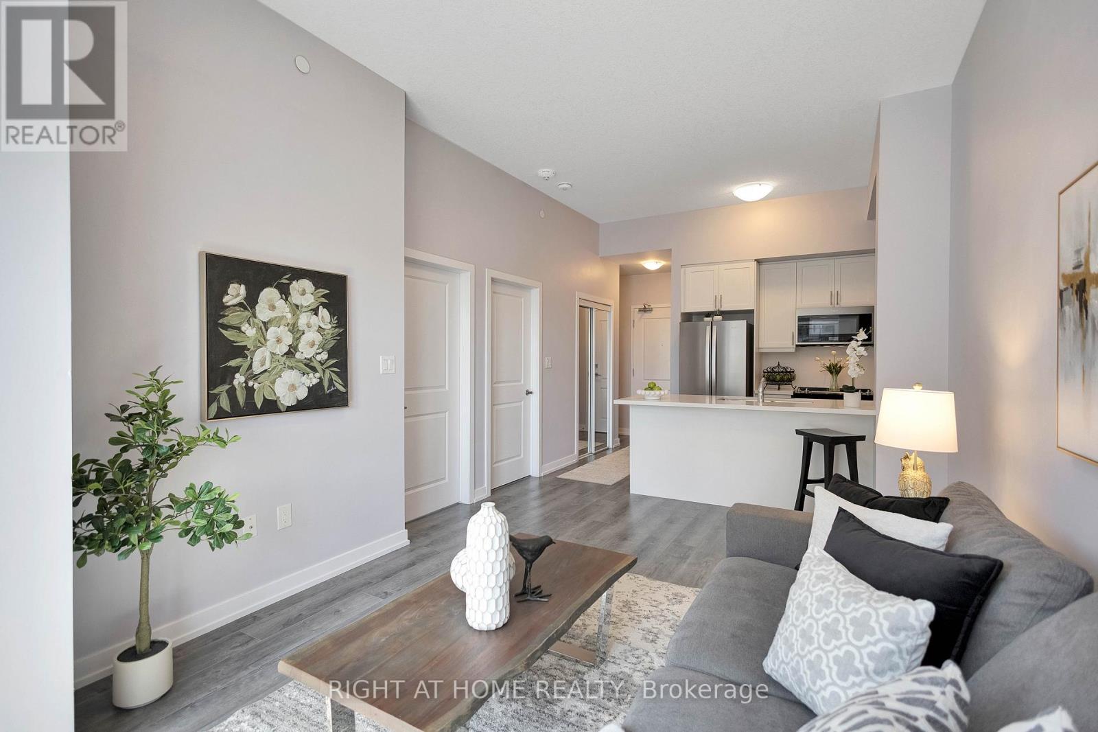 #519 470 DUNDAS STREET E - 10