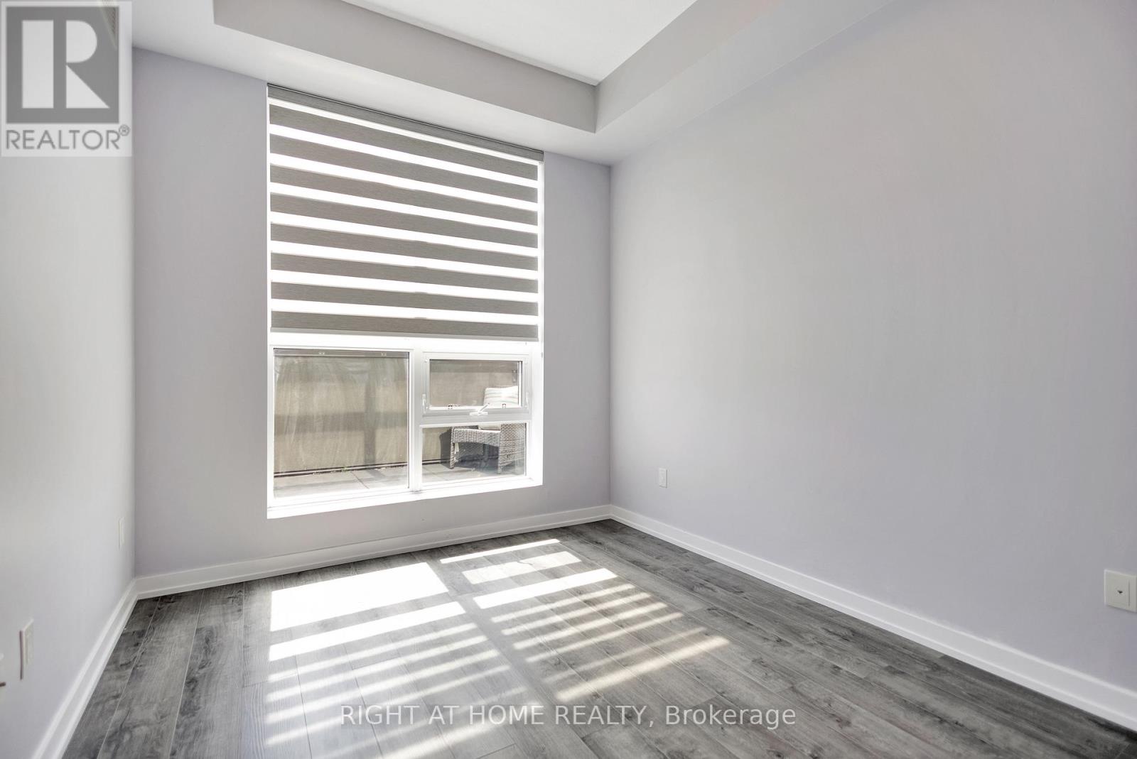 #519 470 DUNDAS STREET E - 16