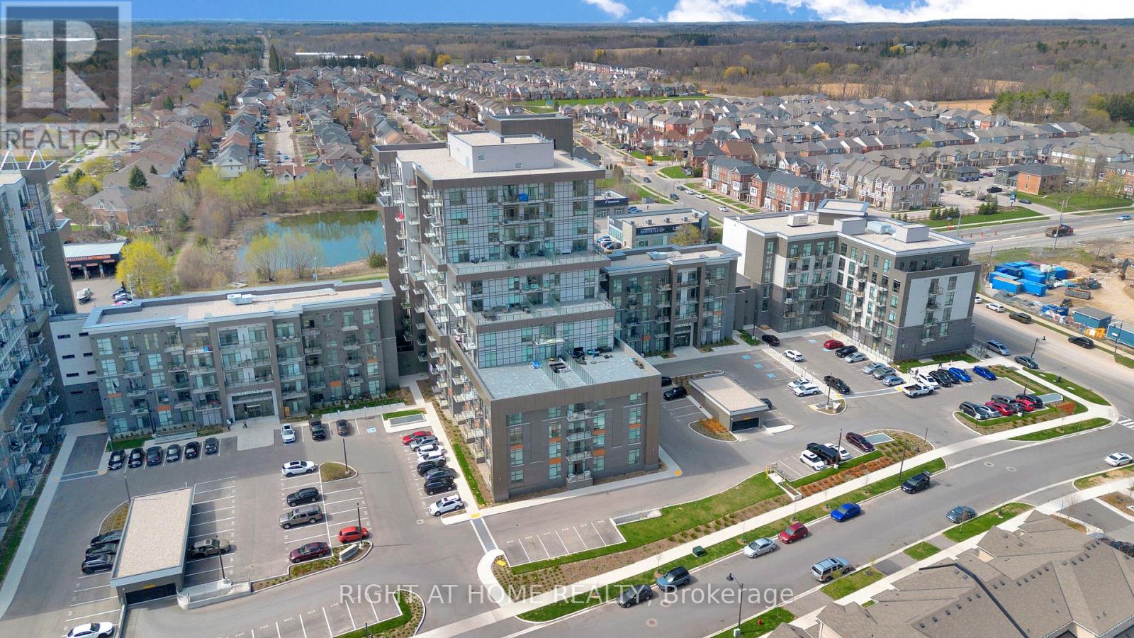#519 470 DUNDAS STREET E - 39