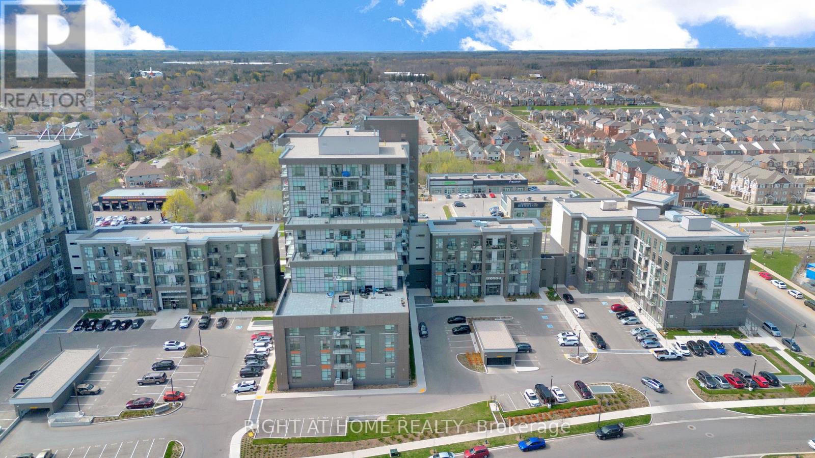 #519 470 DUNDAS STREET E - 40