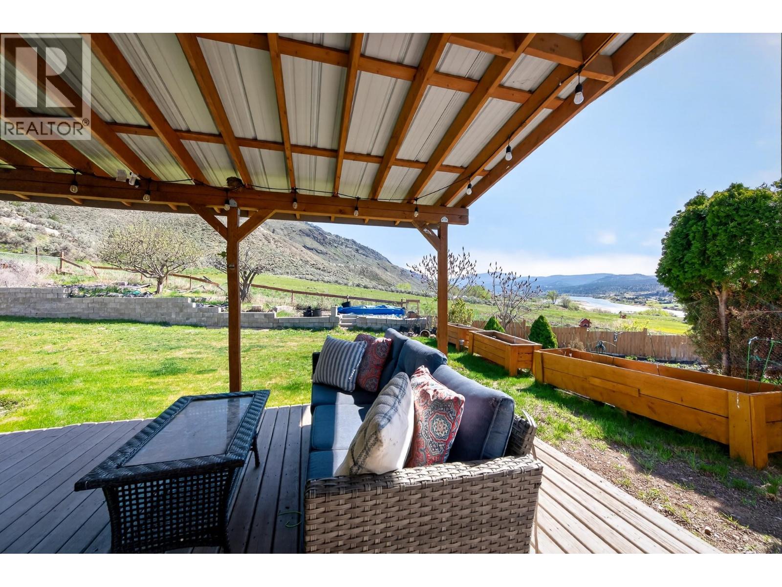 #36 3099 SHUSWAP Road E - 26