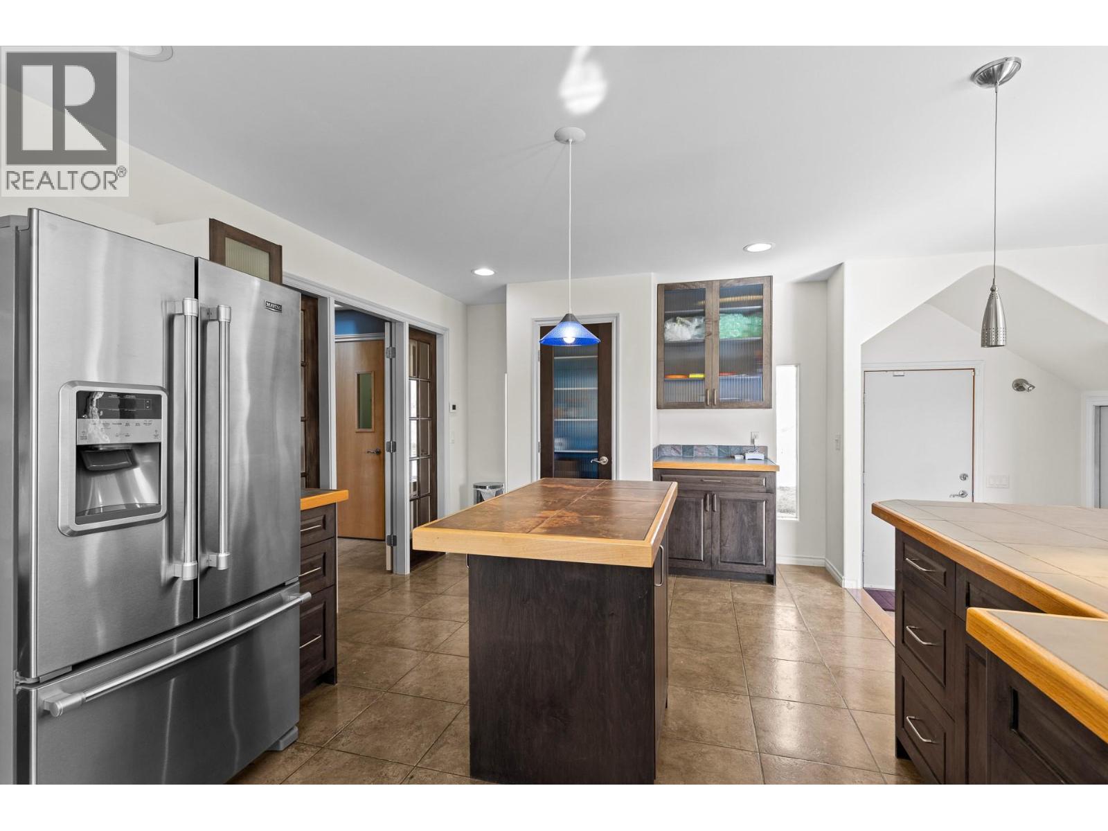 3547 Bemrose Road, Kelowna