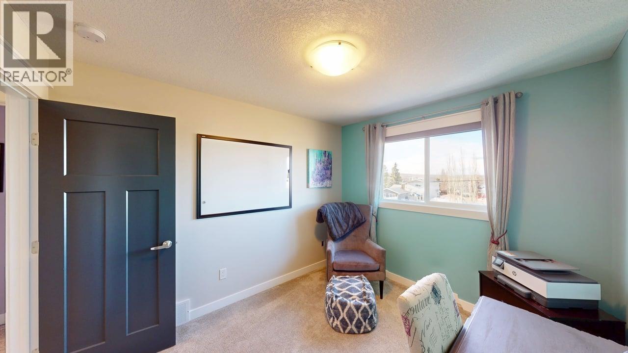 10010 111 AVENUE - 11