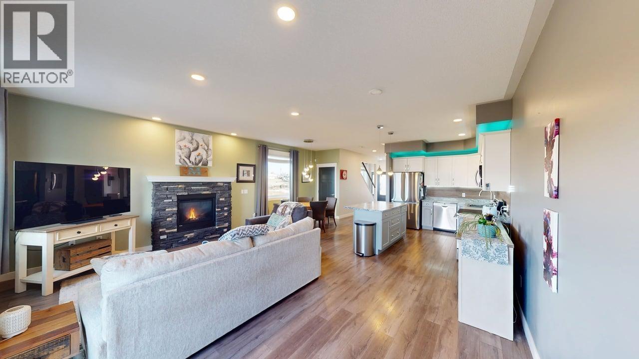 10010 111 AVENUE - 7