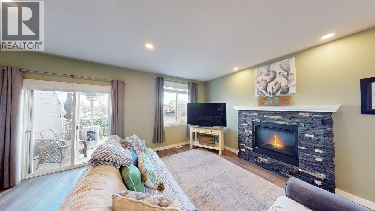 10010 111 AVENUE - 5