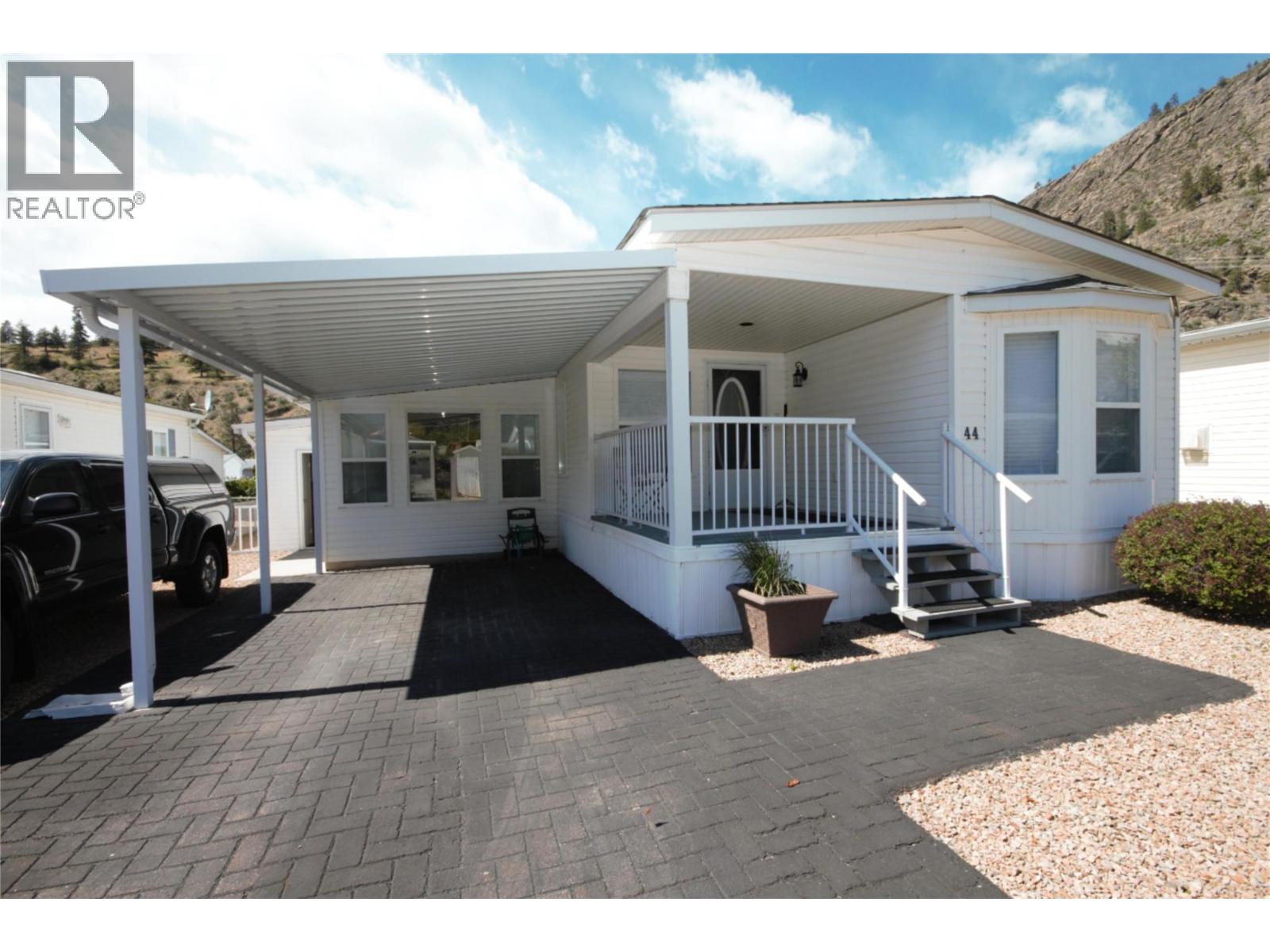 44 8598 Highway 97 Other, Oliver