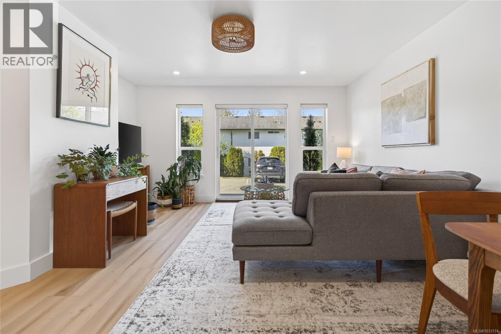 #104 4699 Alderwood Pl - 12