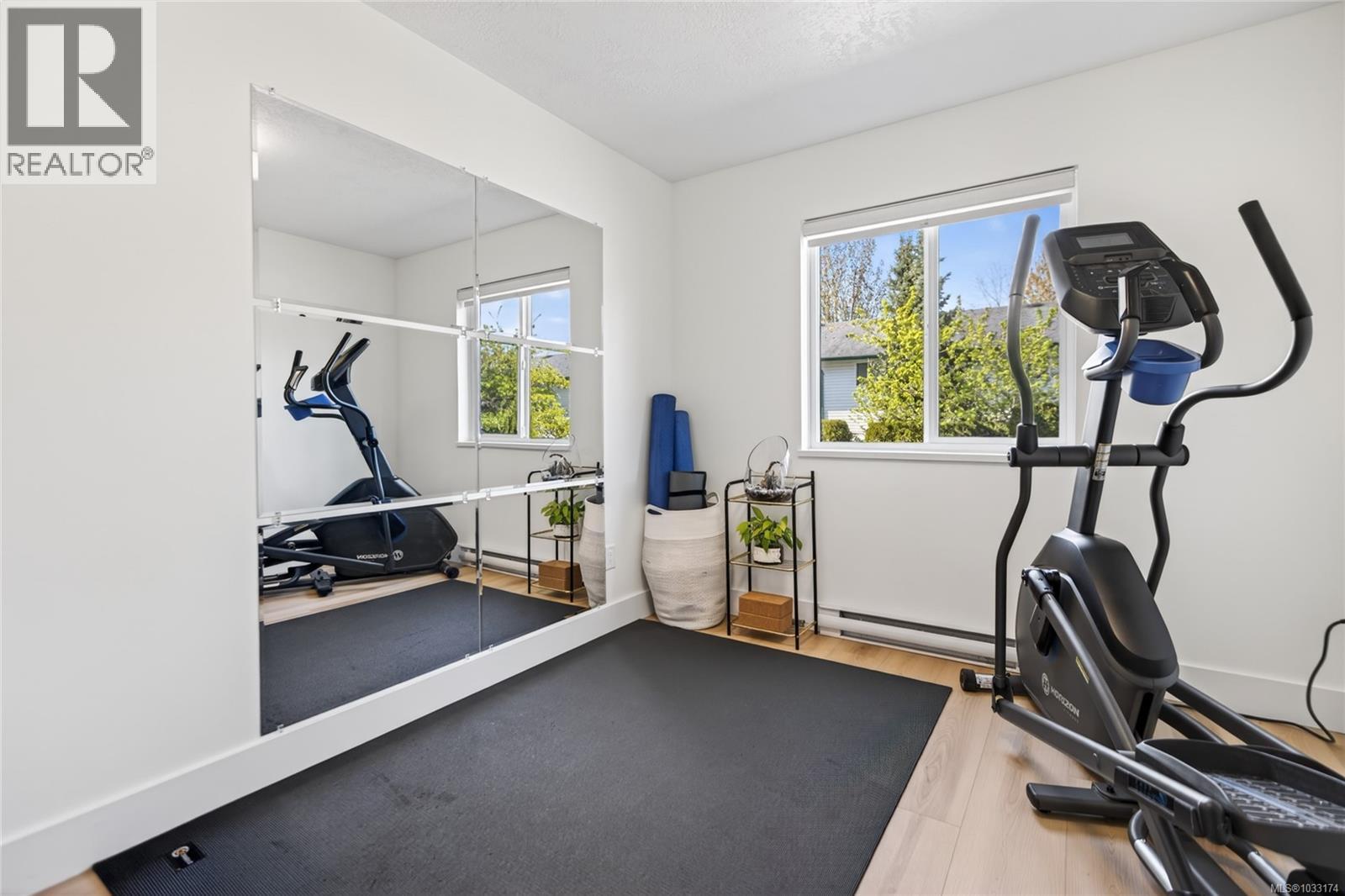 #104 4699 Alderwood Pl - 23