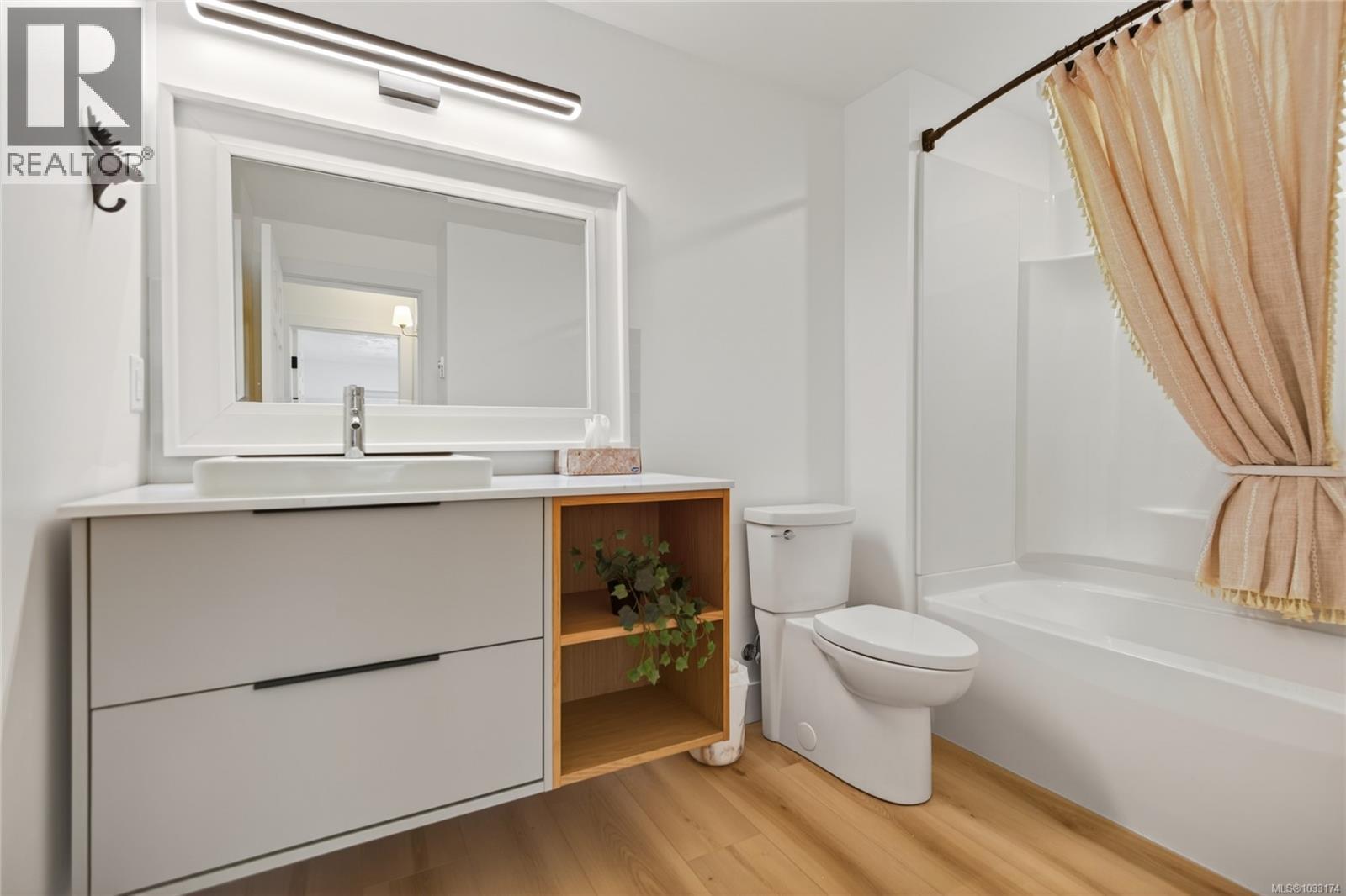 #104 4699 Alderwood Pl - 24