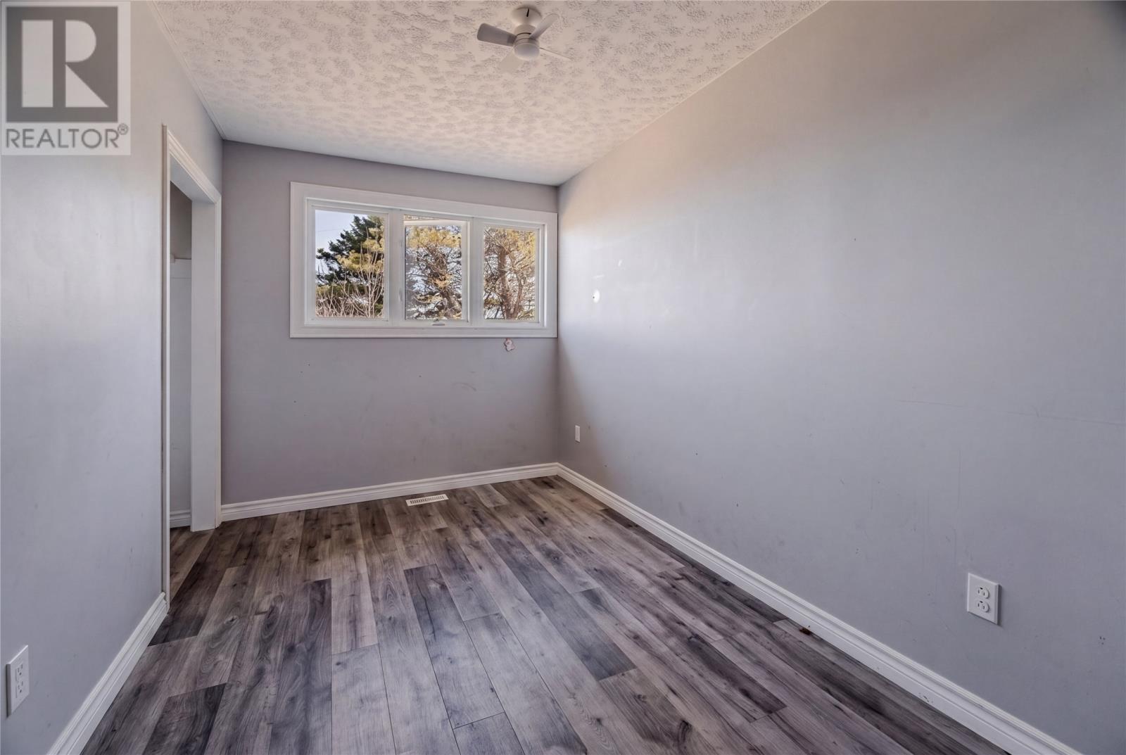 16 McCutcheons Road - 10