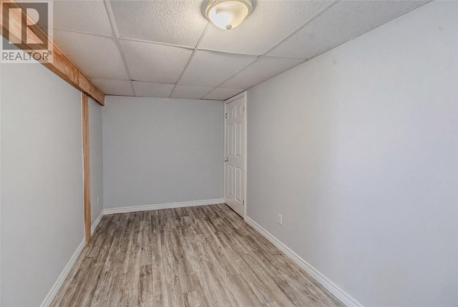 16 McCutcheons Road - 14