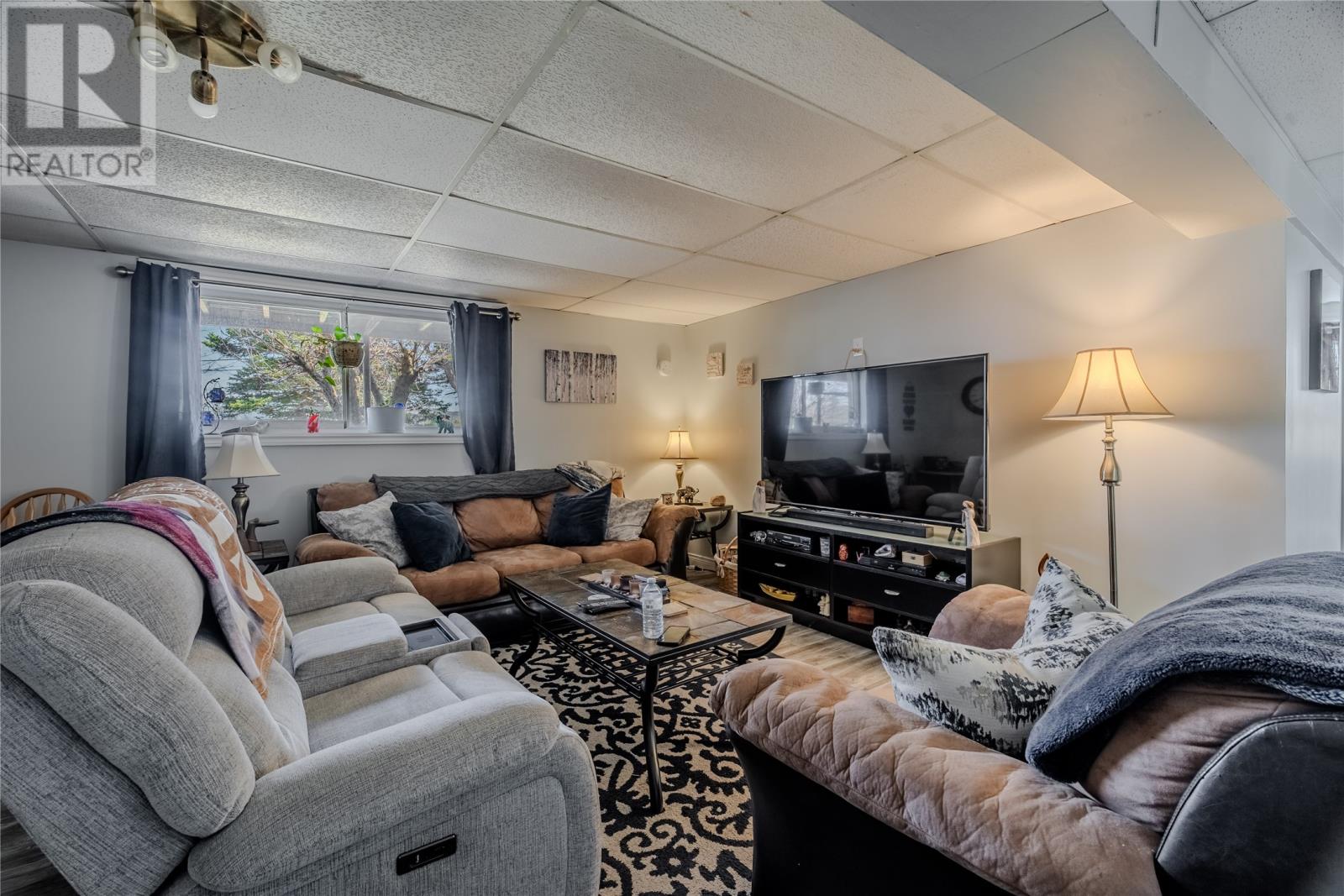 16 McCutcheons Road - 21