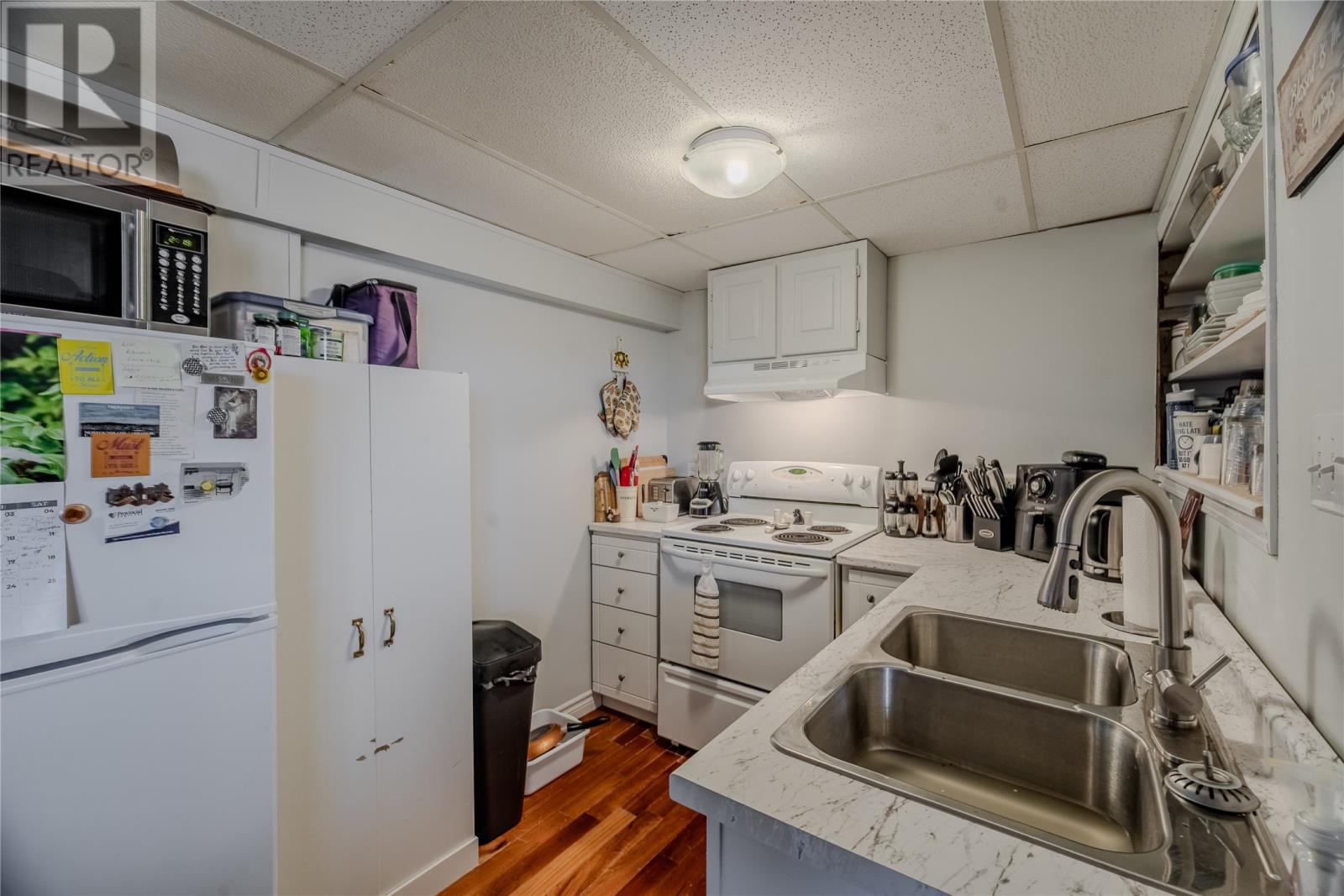 16 McCutcheons Road - 22