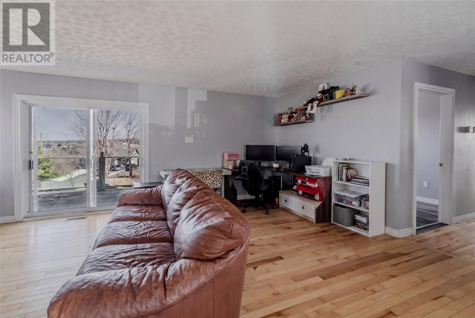 16 McCutcheons Road - 8