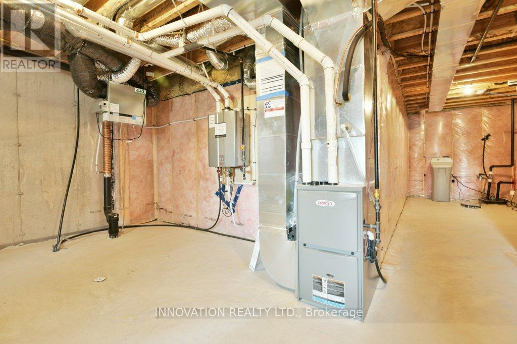 139 SALISBURY STREET - 35