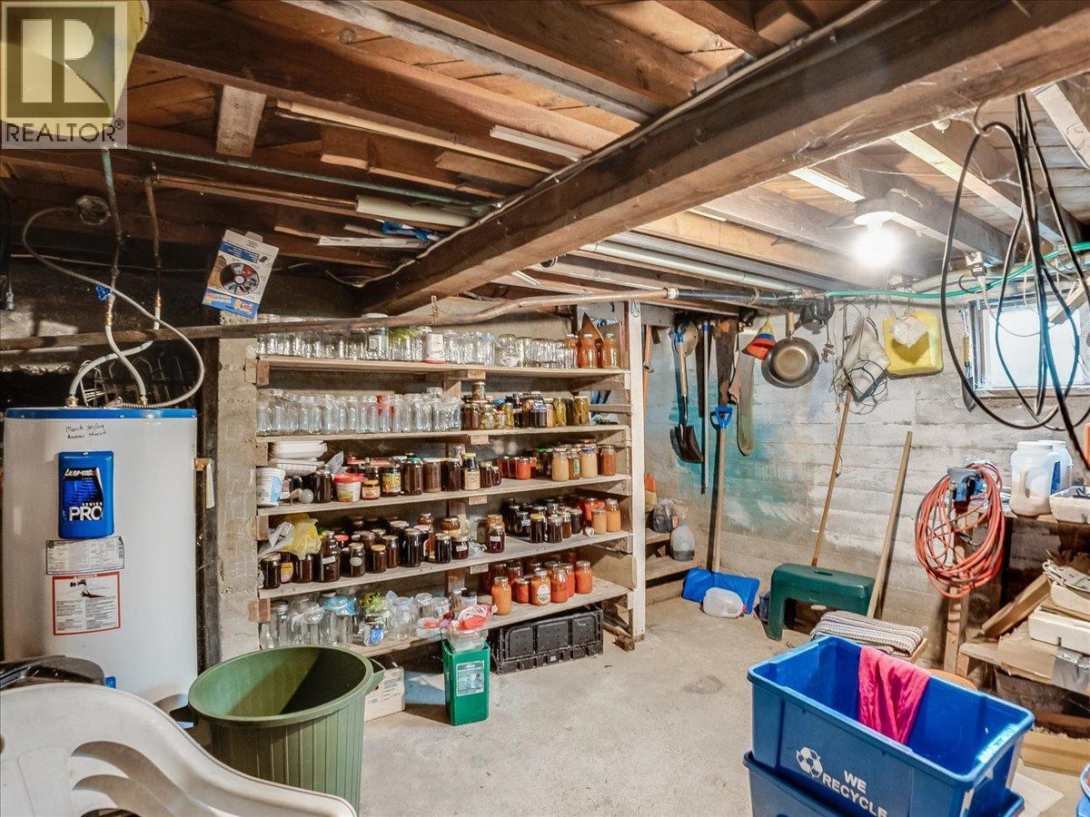637 9th Avenue - 23