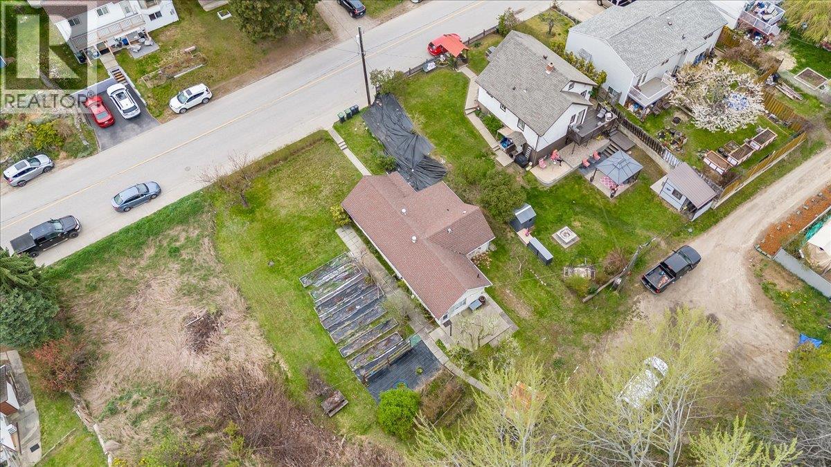 637 9th Avenue - 28