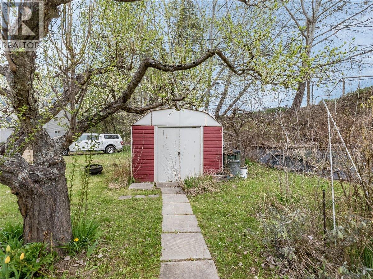 637 9th Avenue - 30