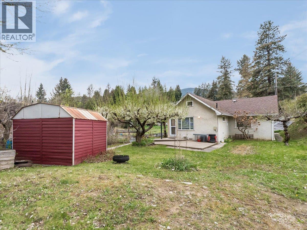 637 9th Avenue - 8