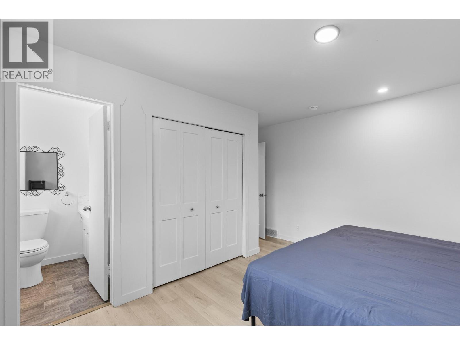  2618 Thacker Drive, West Kelowna