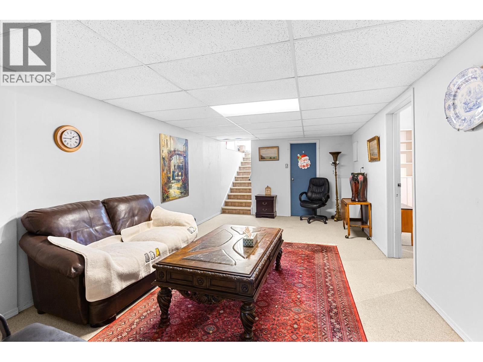  741 Barnaby Road, Kelowna