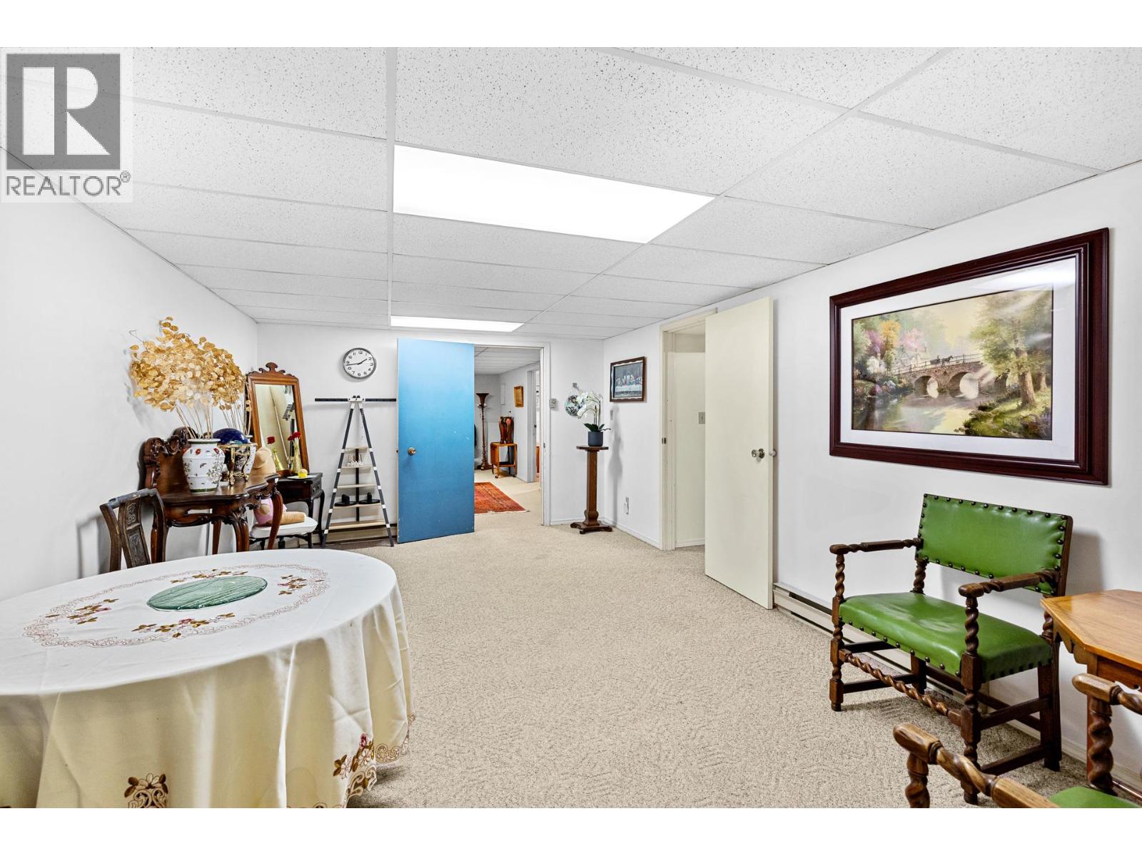  741 Barnaby Road, Kelowna