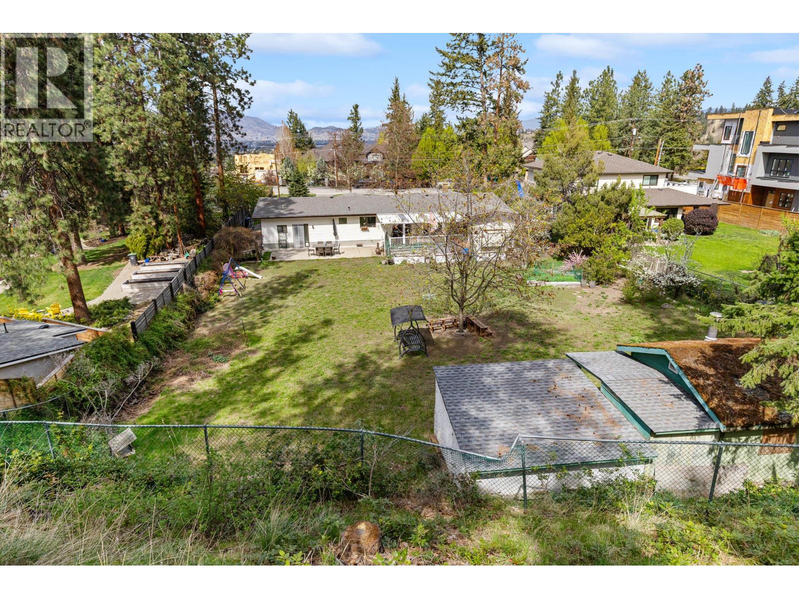  741 Barnaby Road, Kelowna