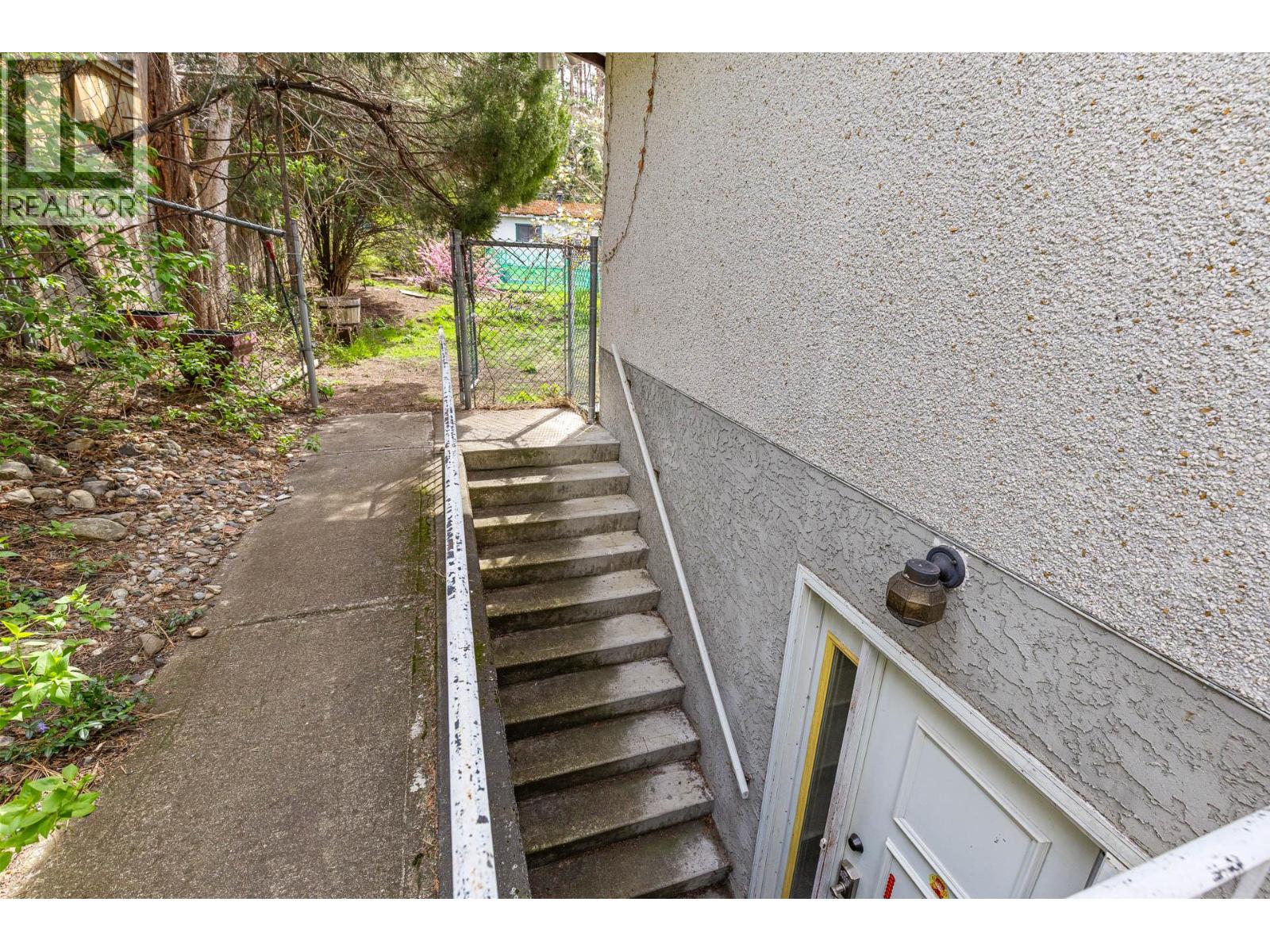 741 Barnaby Road - 39