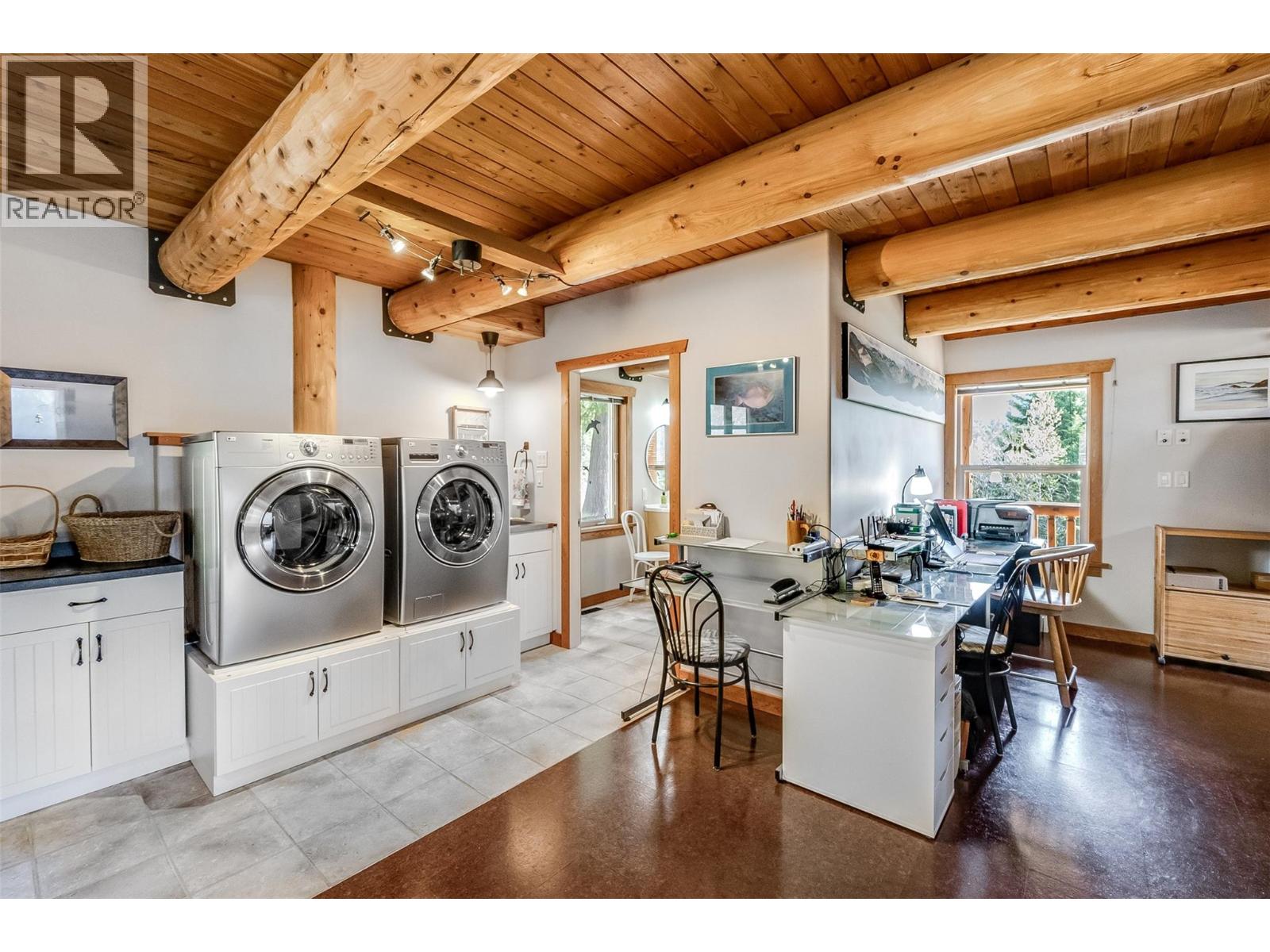 4761 Slocan River Road - 26