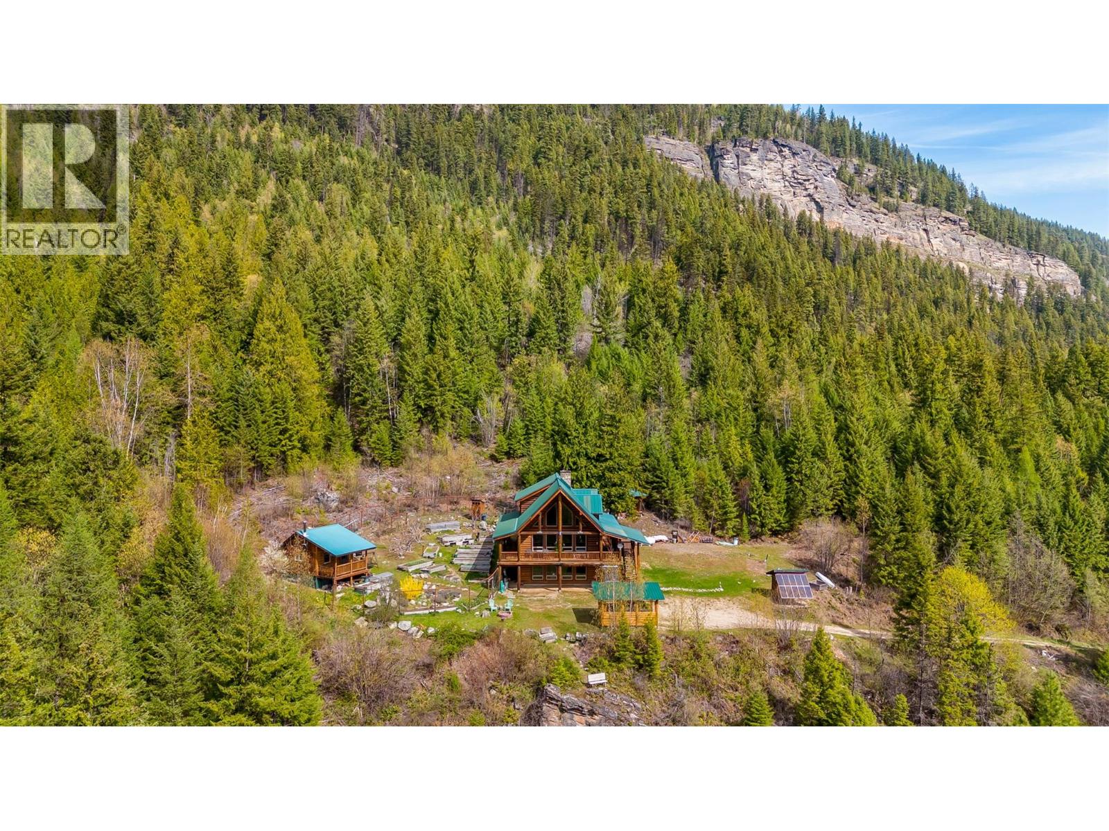 4761 Slocan River Road - 72