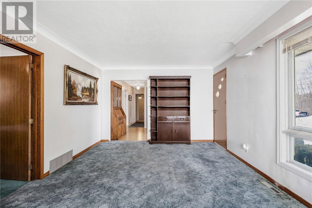 23 Riverside Drive, Wahnapitae, Ontario, P0M3C0 — Photo 18