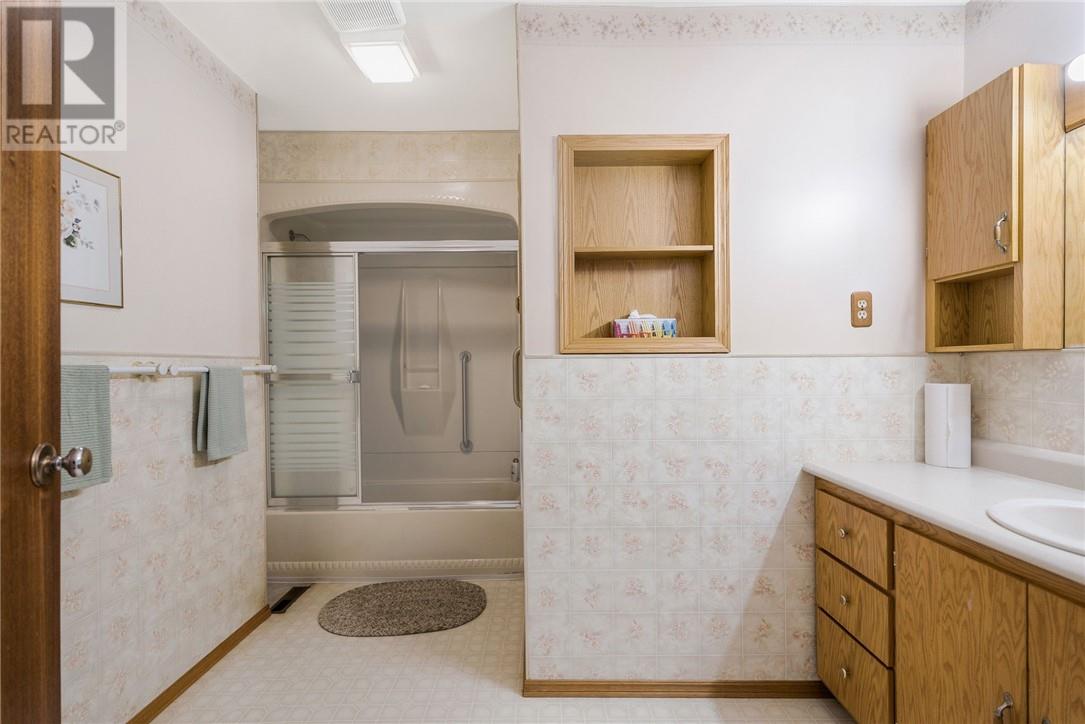 23 Riverside Drive, Wahnapitae, Ontario, P0M3C0 — Photo 28