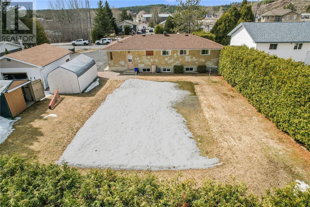 23 Riverside Drive, Wahnapitae, Ontario, P0M3C0 — Photo 3