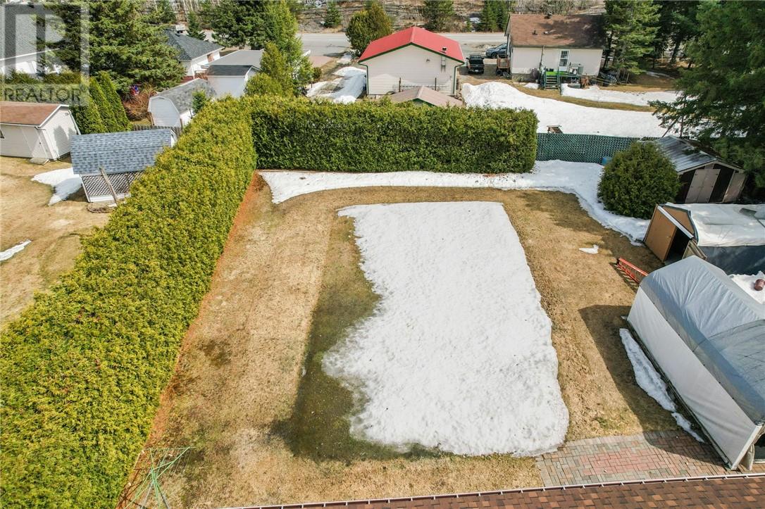 23 Riverside Drive, Wahnapitae, Ontario, P0M3C0 — Photo 4