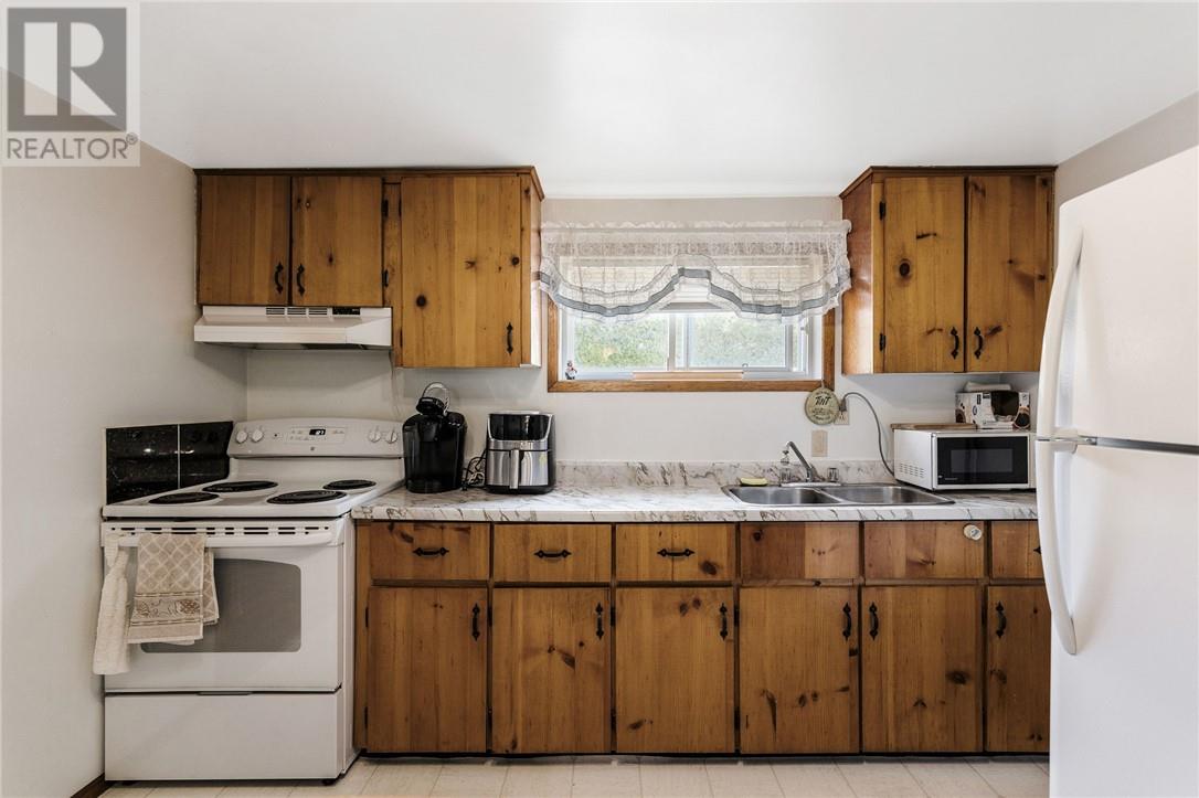23 Riverside Drive, Wahnapitae, Ontario, P0M3C0 — Photo 42