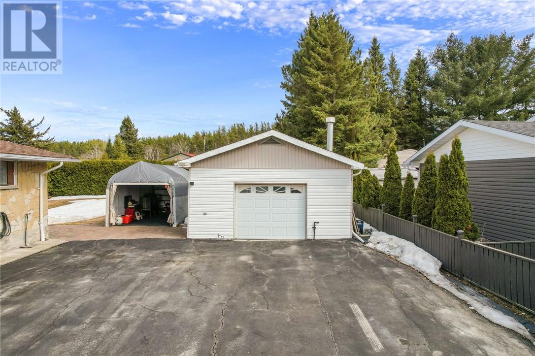 23 Riverside Drive, Wahnapitae, Ontario, P0M3C0 — Photo 56