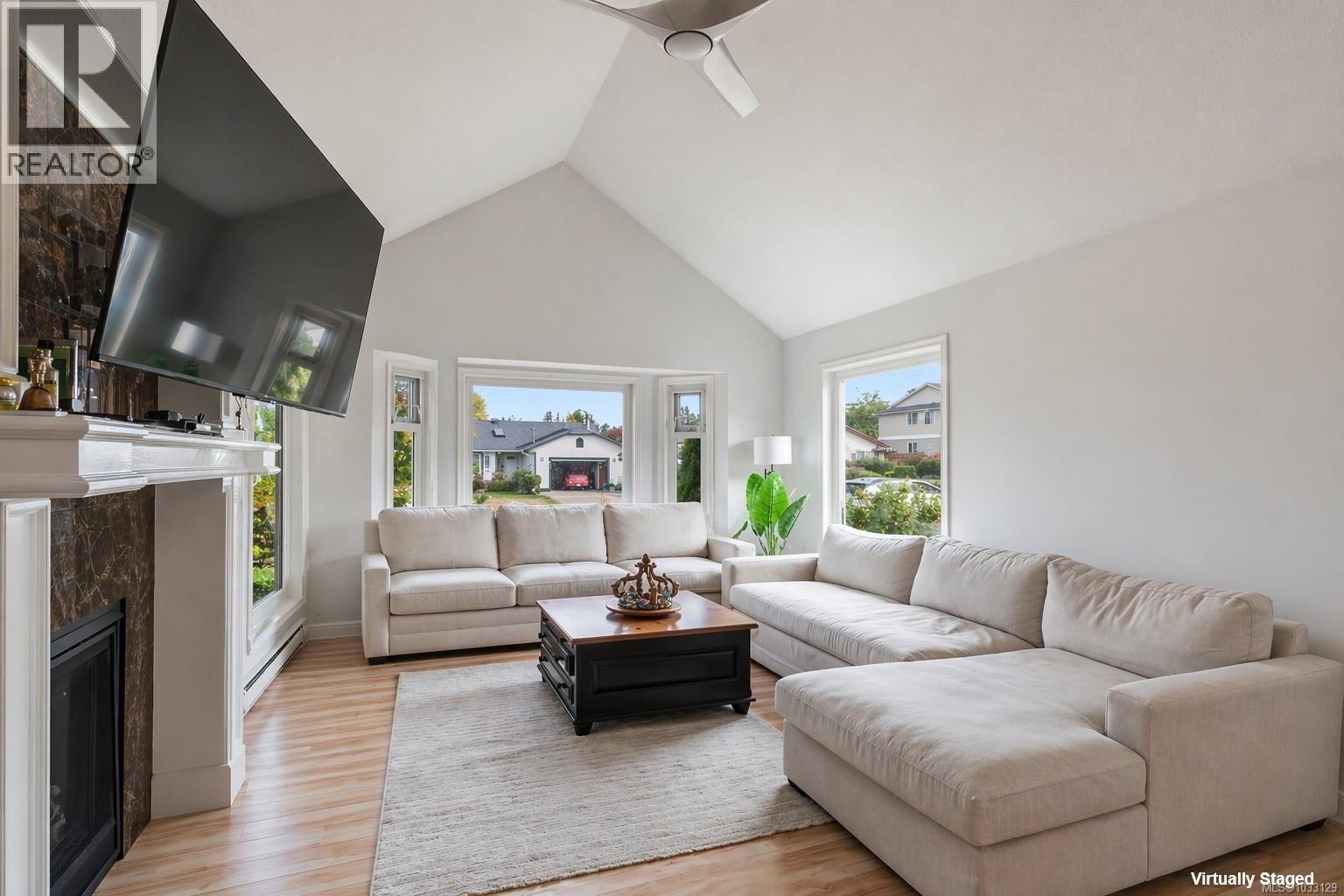 697 Woodburn St - 10