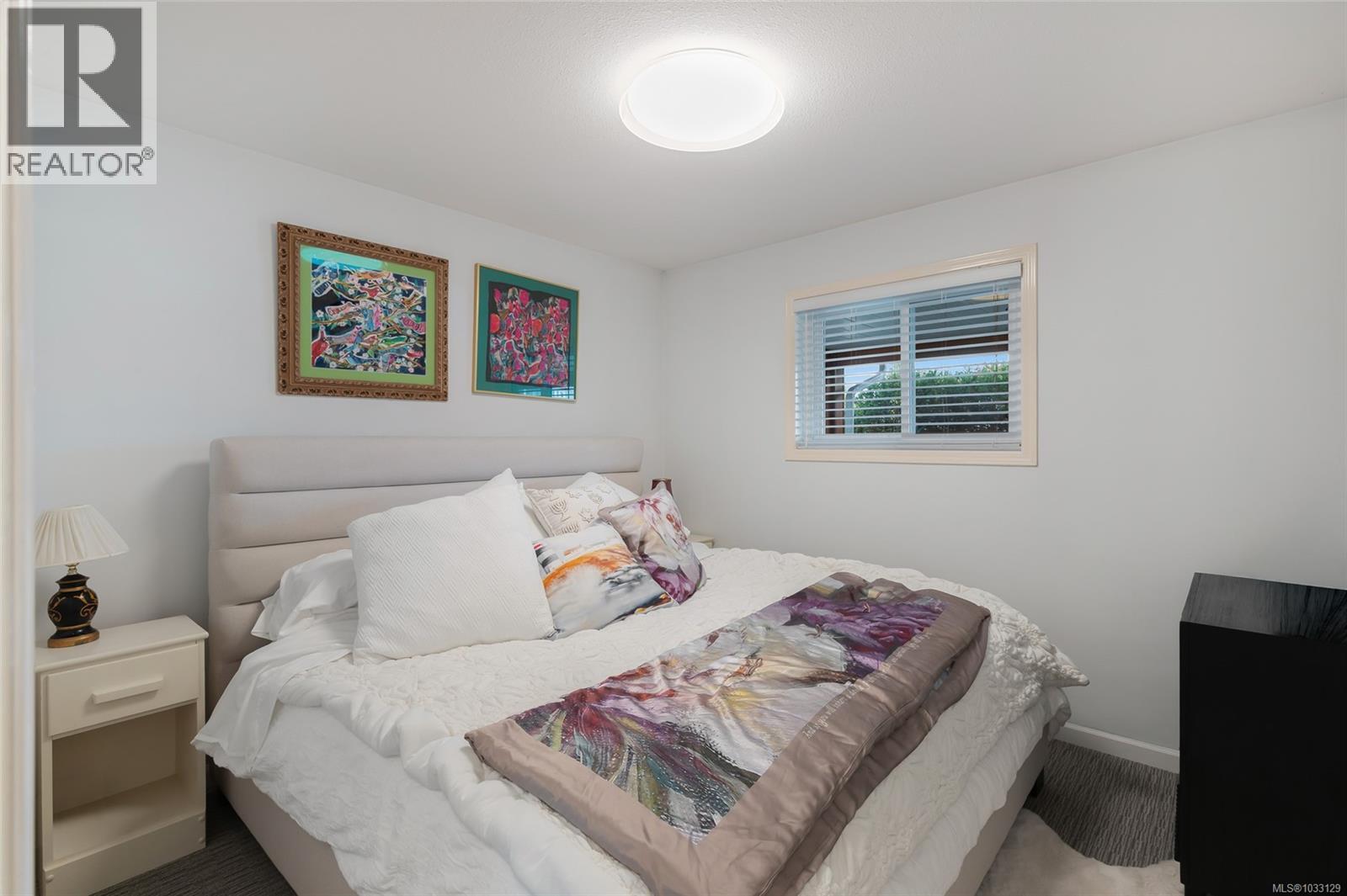 697 Woodburn St - 30