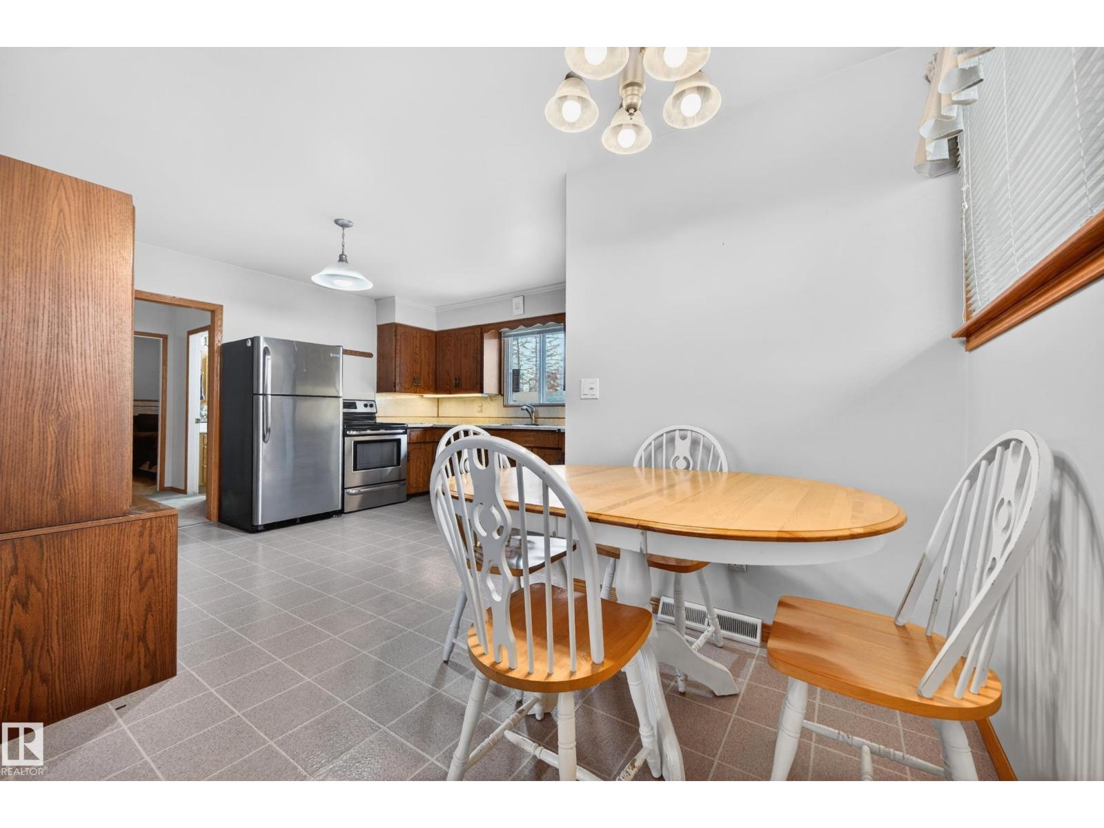 10010 105 ST, Fort Saskatchewan