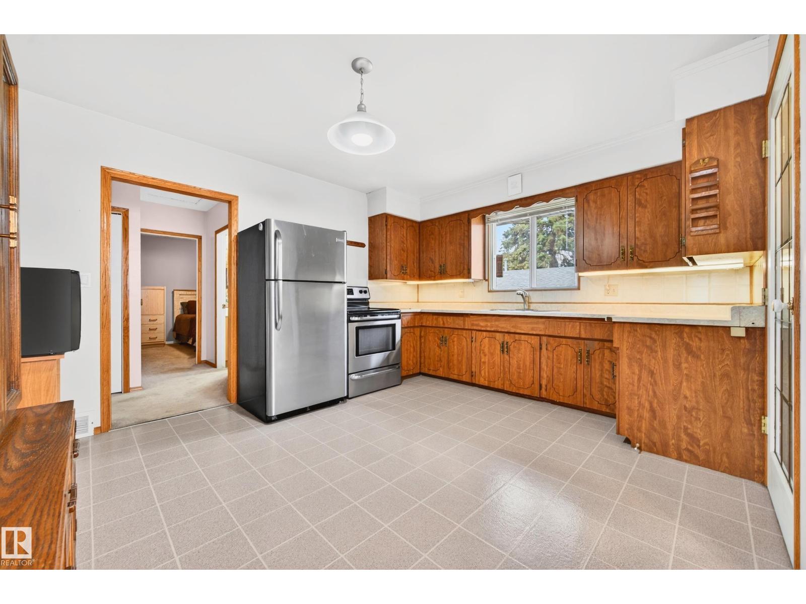 10010 105 ST, Fort Saskatchewan