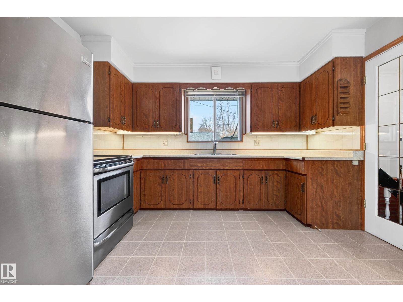 10010 105 ST, Fort Saskatchewan