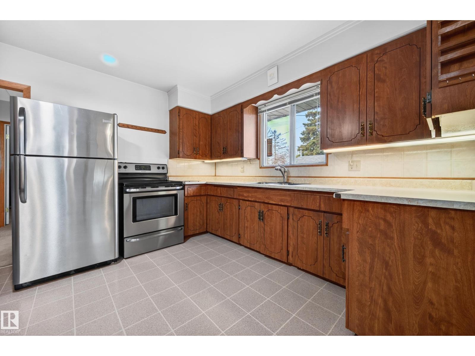 10010 105 ST, Fort Saskatchewan