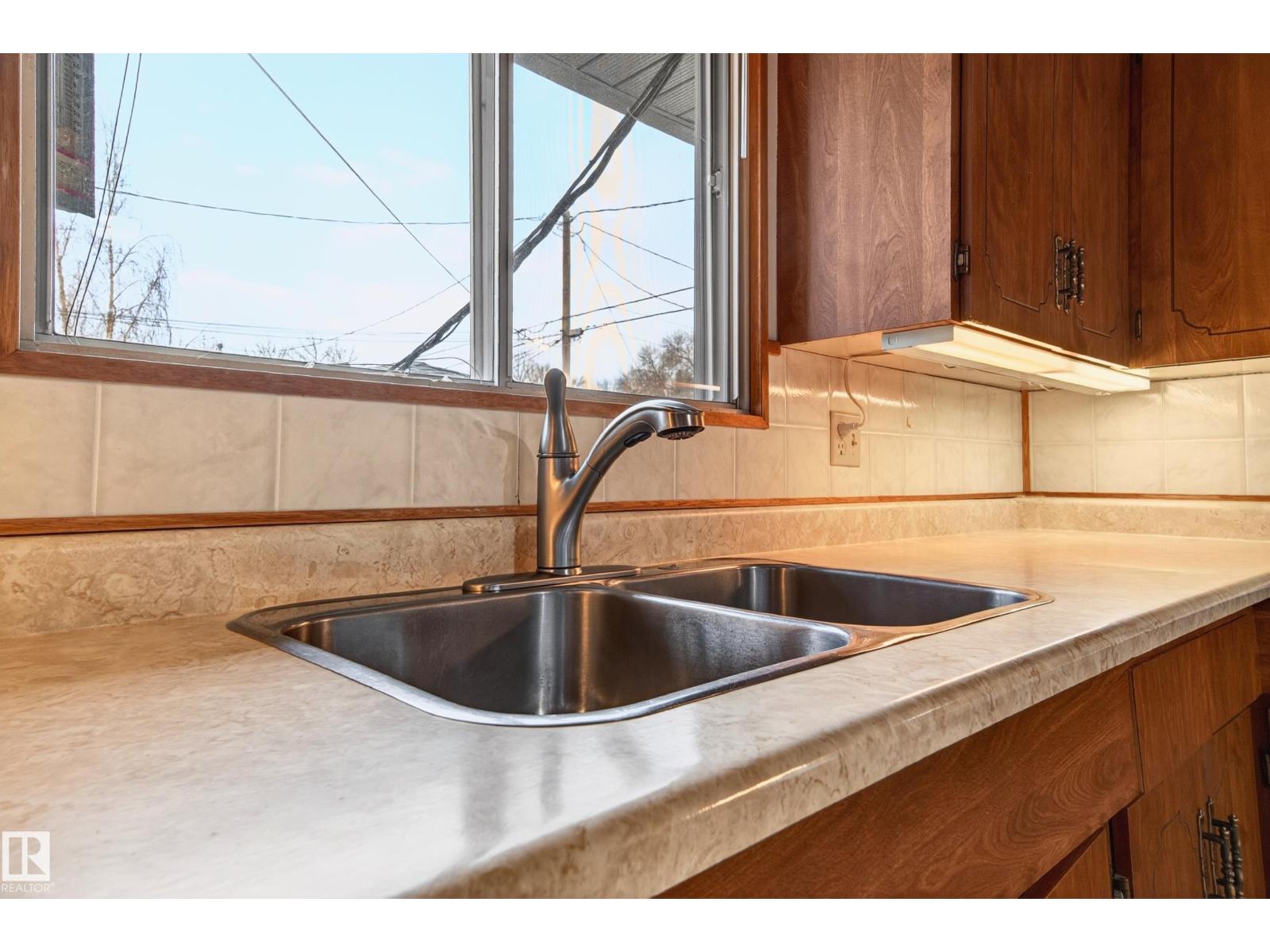 10010 105 ST, Fort Saskatchewan