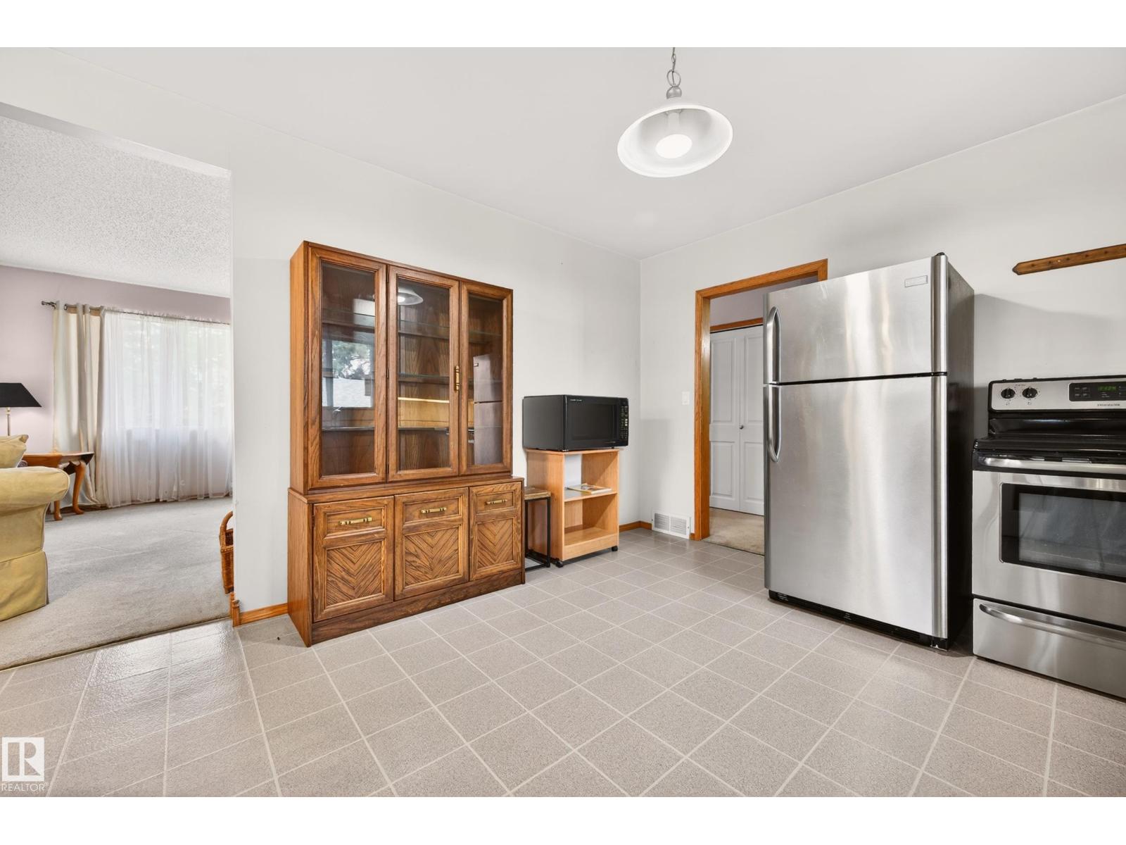 10010 105 ST, Fort Saskatchewan